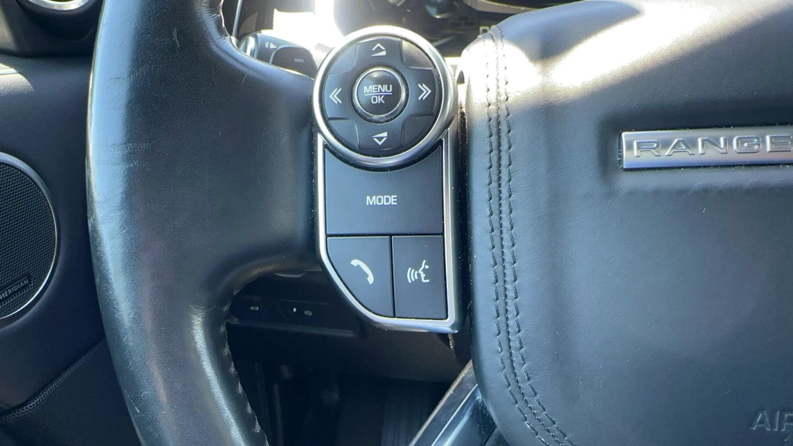 Used 2016 Land Rover Range Rover HSE AWD/4WD image 28