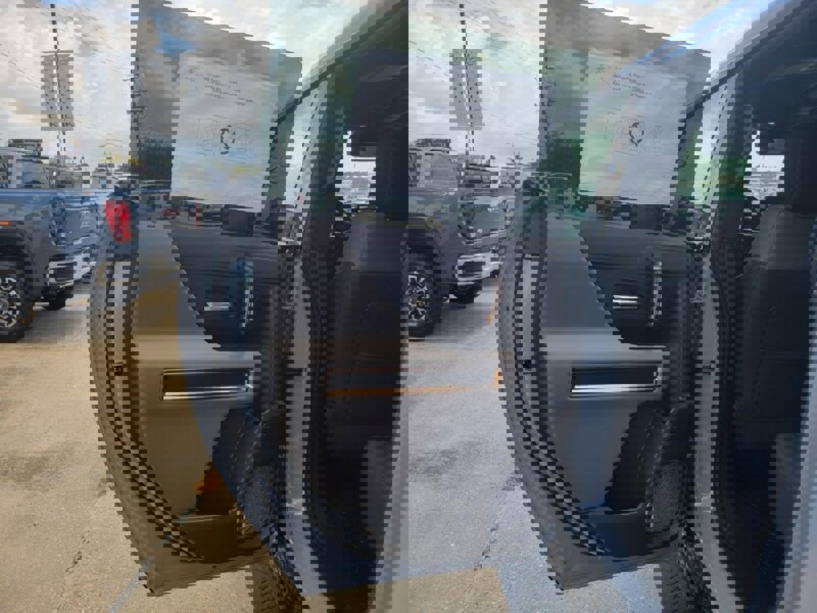 New 2025 GMC Hummer EV 2X image 28