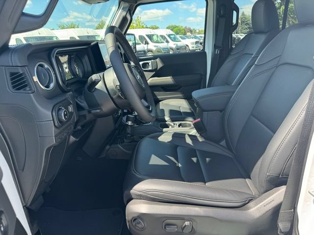 New 2026 Jeep Gladiator Sport AWD/4WD image 21