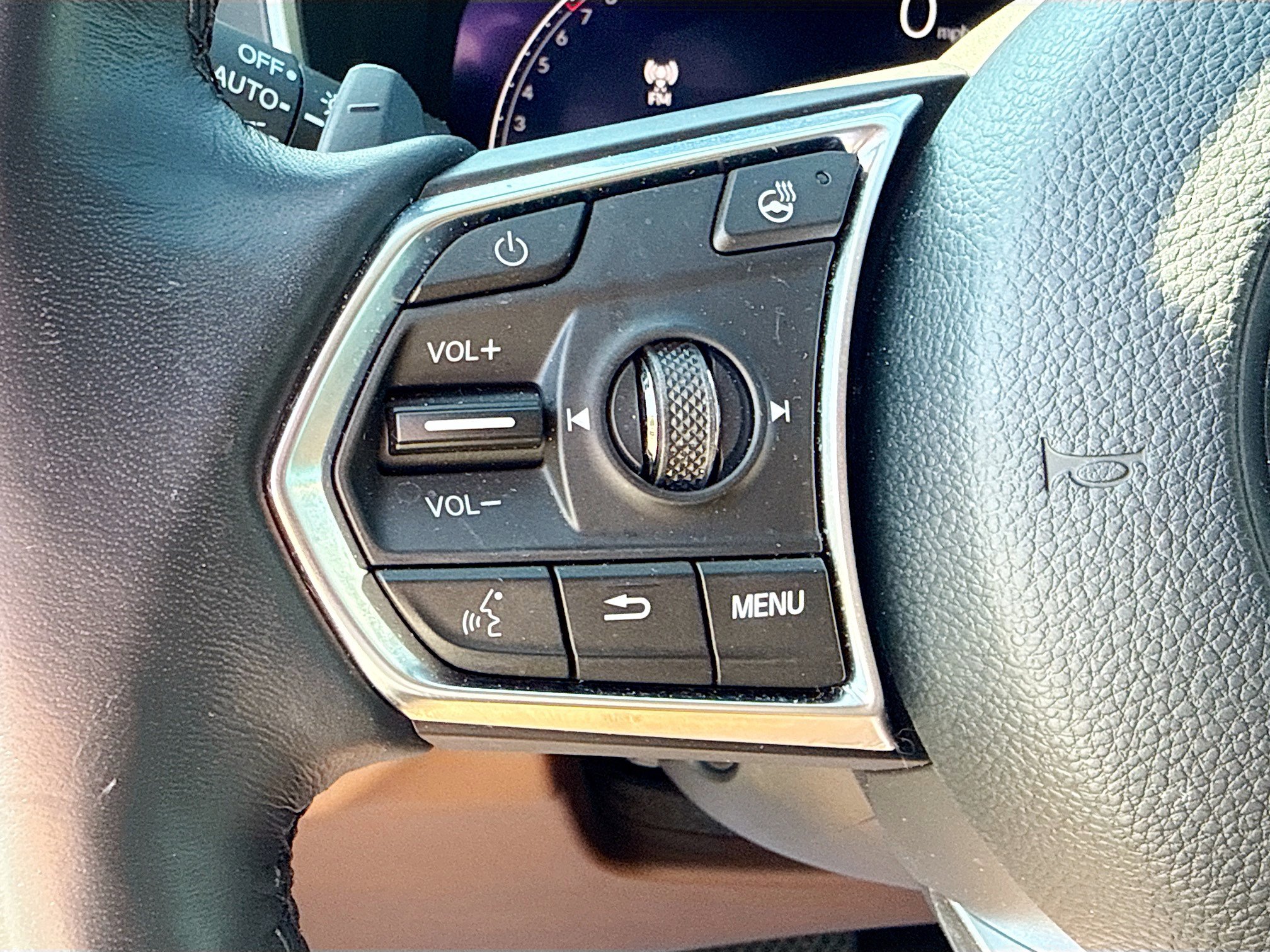 Used 2025 Acura MDX SH-AWD w/ Advance Package image 38