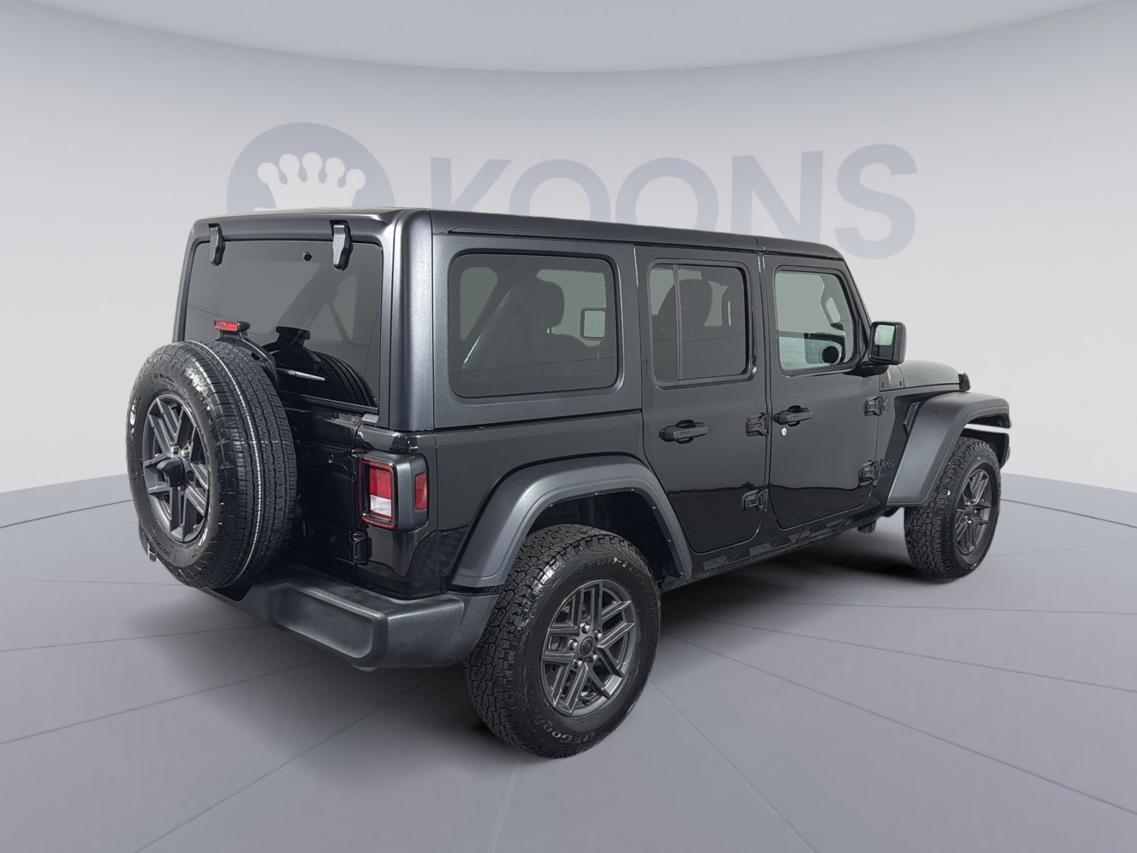 Used 2024 Jeep Wrangler Sport S image 7