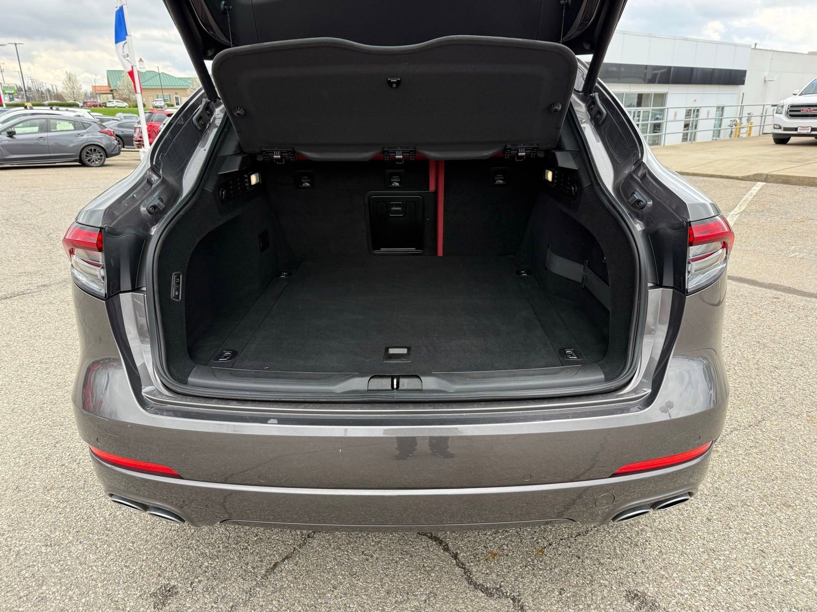 Used 2022 Maserati Levante GT image 43