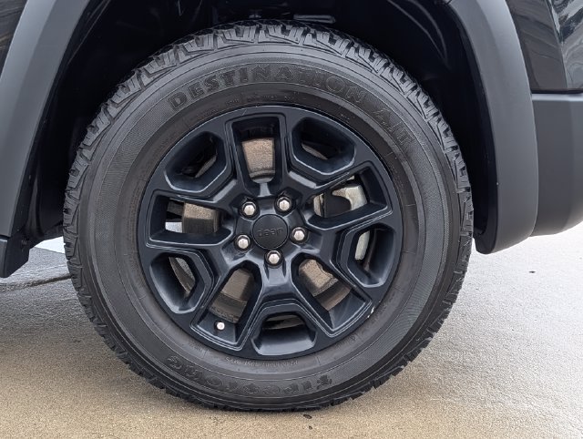 Used 2021 Jeep Cherokee Trailhawk AWD/4WD image 8