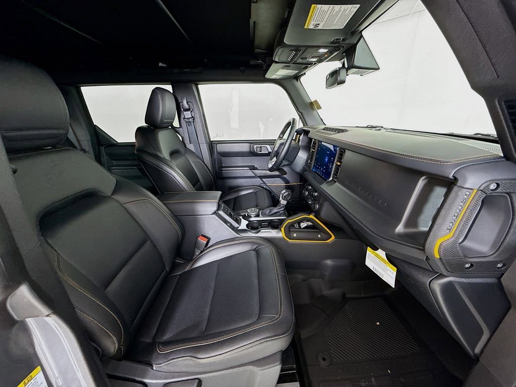 Used 2024 Ford Bronco Badlands image 32