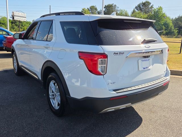 Used 2020 Ford Explorer XLT w/ Equipment Group 202A AWD/4WD image 11