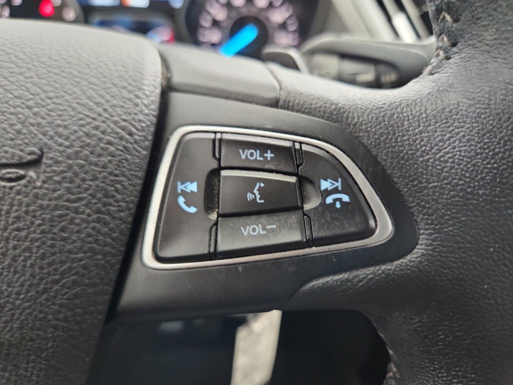 Used 2018 Ford Escape SE w/ SE Sport Appearance Package AWD/4WD image 15