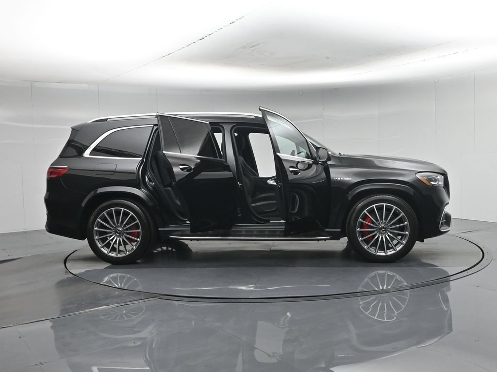 Used 2025 Mercedes-Benz GLS 63 AMG 4MATIC image 3