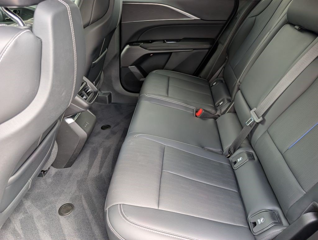 Certified 2024 Cadillac Lyriq Luxury AWD/4WD image 17