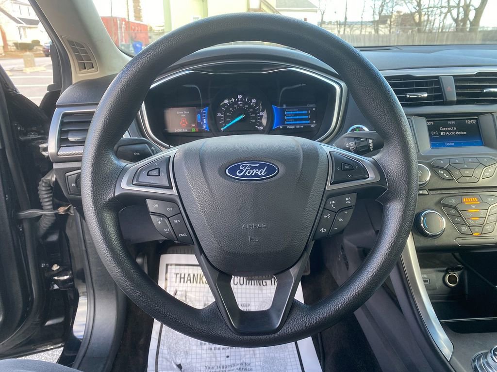 Used 2018 Ford Fusion S image 15