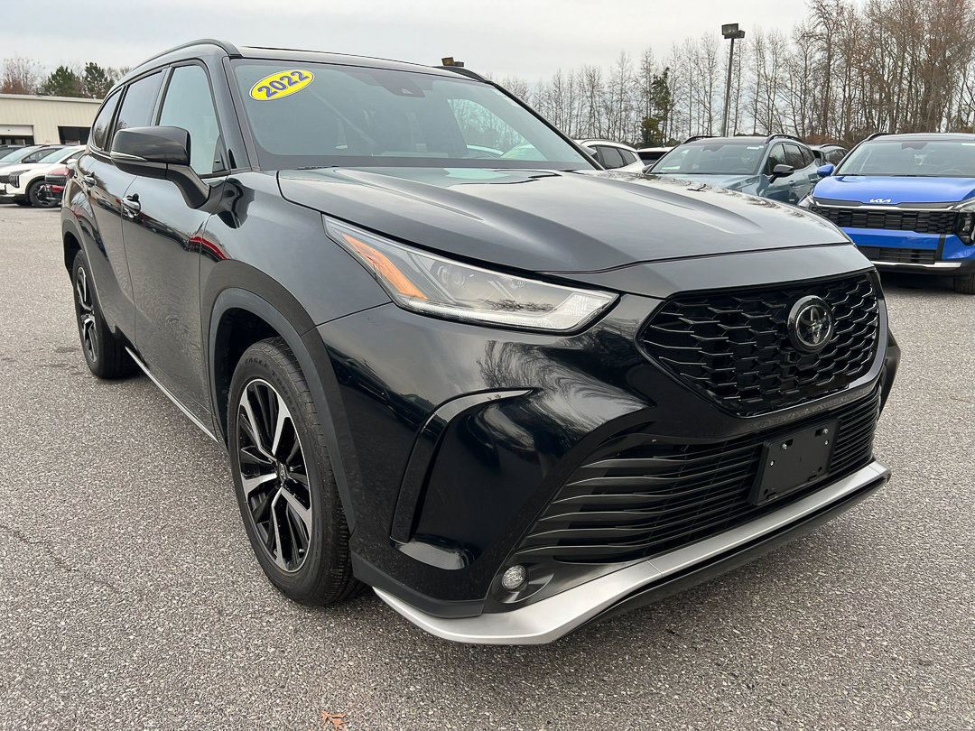 Used 2022 Toyota Highlander XSE image 12