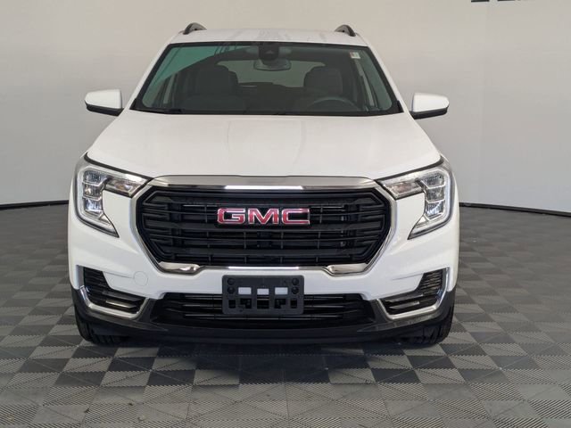 Certified 2023 GMC Terrain SLE w/ Driver Convenience Package image 3