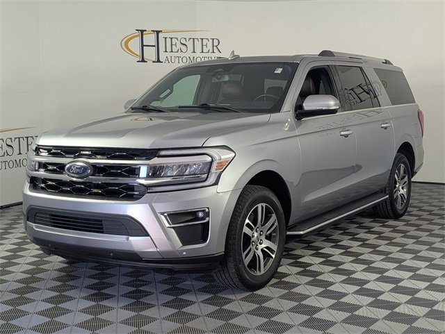 Used 2023 Ford Expedition Max Limited image 4