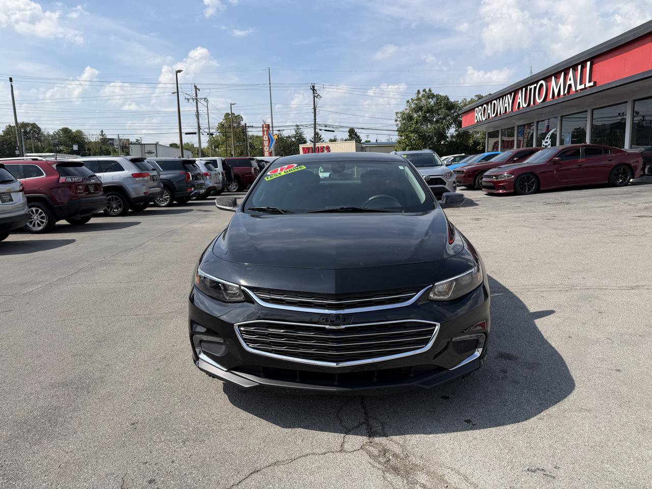 Used 2017 Chevrolet Malibu LT FWD image 8