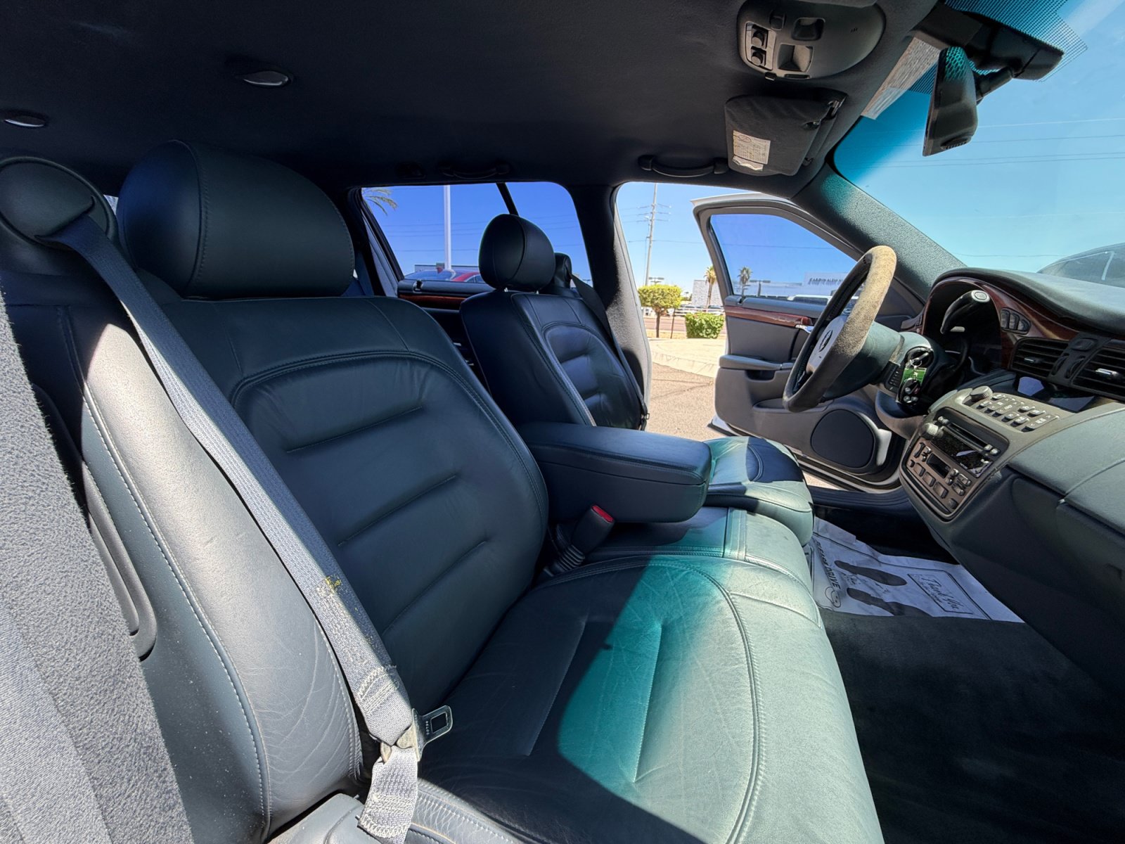 Used 2003 Cadillac De Ville Limousine FWD image 19