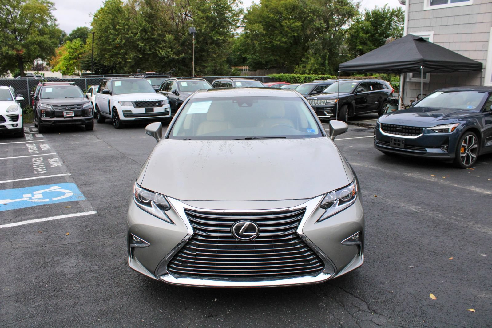 Used 2018 Lexus ES 350 w/ Navigation System Package FWD image 4