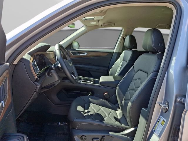 Used 2025 Volkswagen Atlas SE AWD/4WD image 15