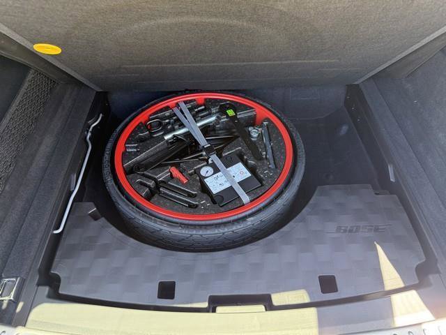 Used 2019 Porsche Cayenne AWD/4WD image 12