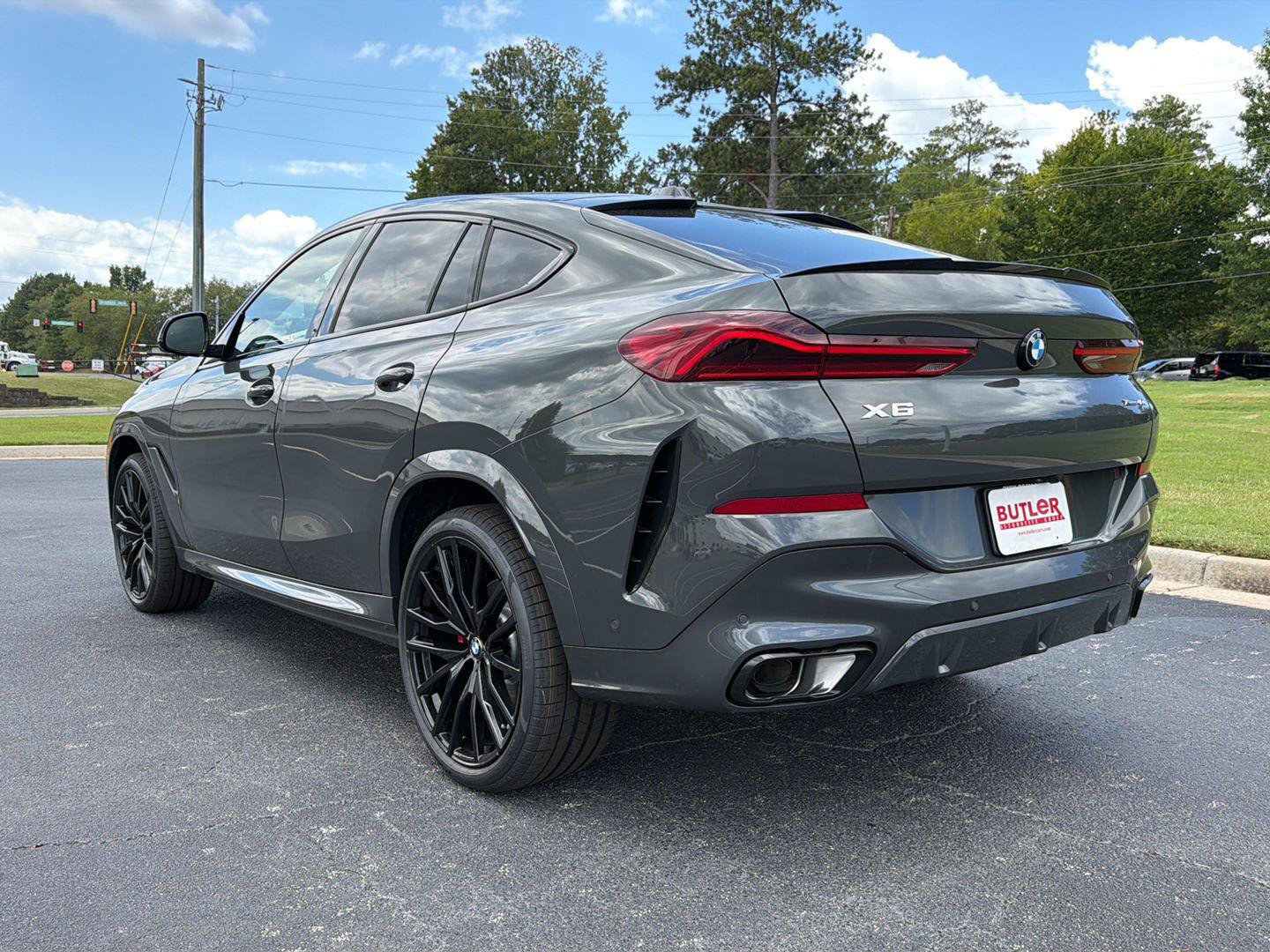 New 2027 BMW X6 xDrive40i w/ Executive Package AWD/4WD image 4