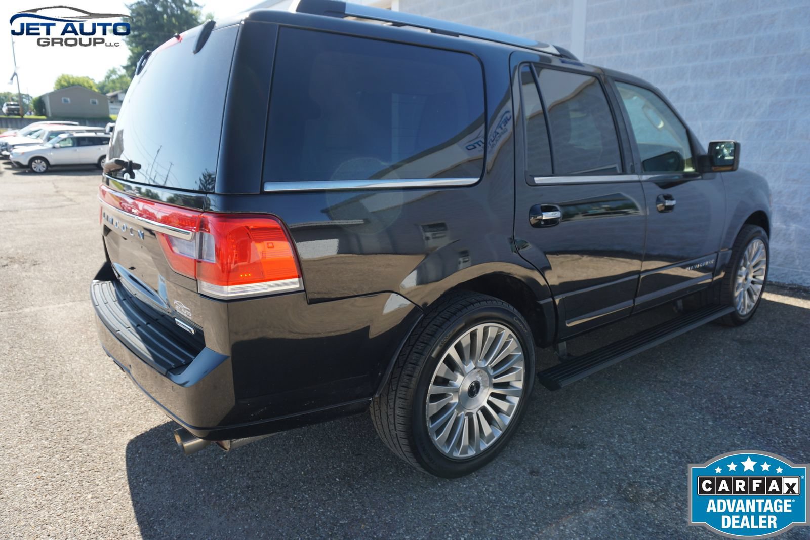 Used 2015 Lincoln Navigator 4WD w/ Equipment Group 101A Reserve image 10