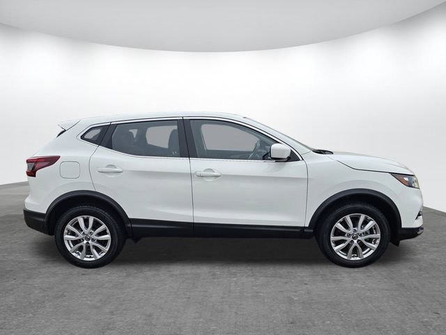 Used 2021 Nissan Rogue Sport S image 3