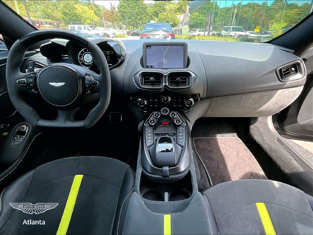 Used 2022 Aston Martin V8 Vantage Coupe RWD image 13
