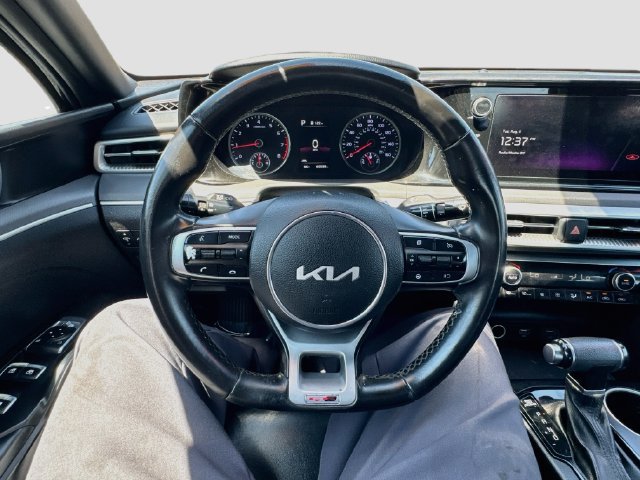 Used 2022 Kia K5 GT-Line FWD image 11