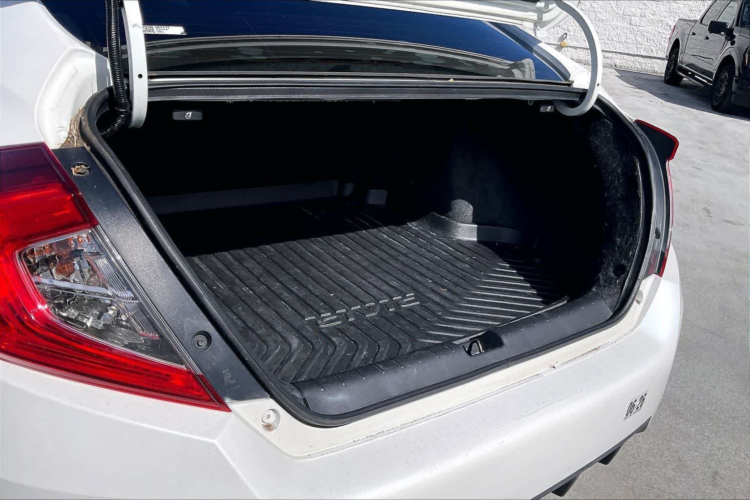 Used 2019 Honda Civic Sport image 18
