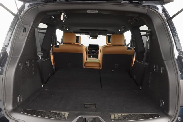 Used 2024 INFINITI QX80 Sensory AWD/4WD image 39