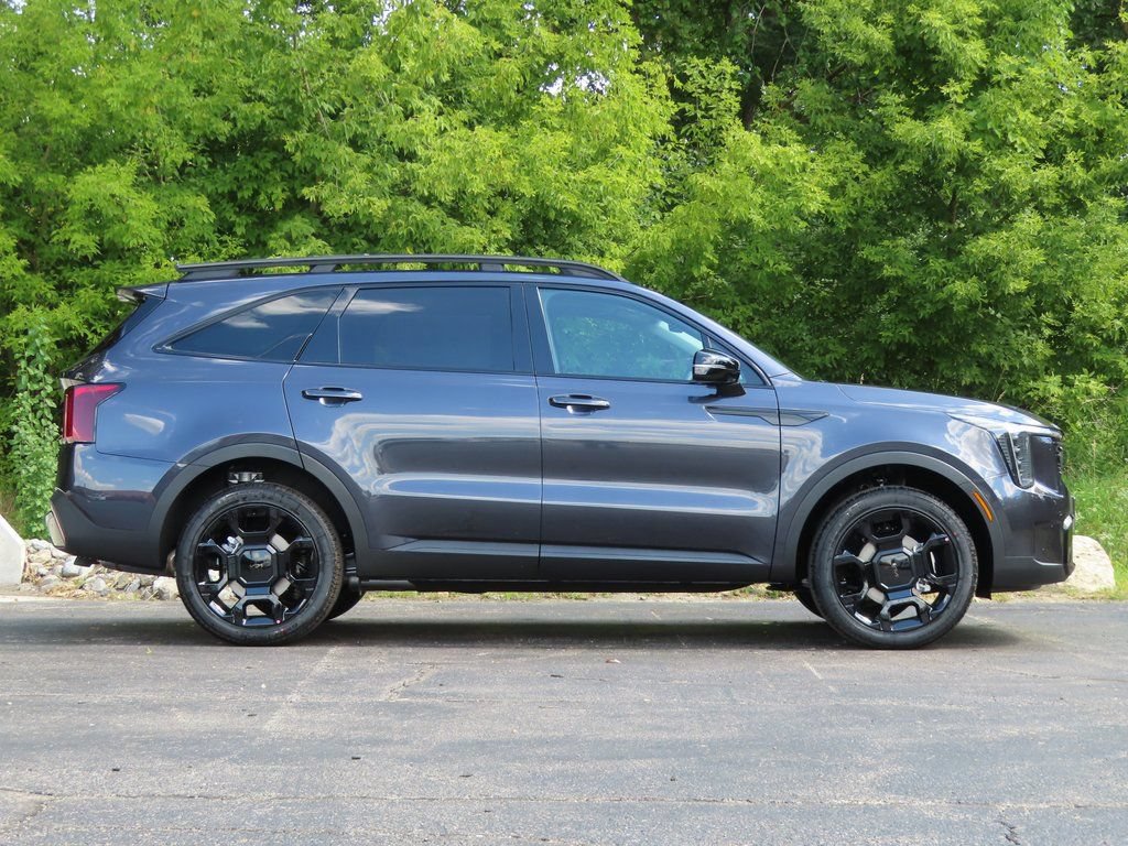 Certified 2026 Kia Sorento X-Line EX AWD/4WD image 2
