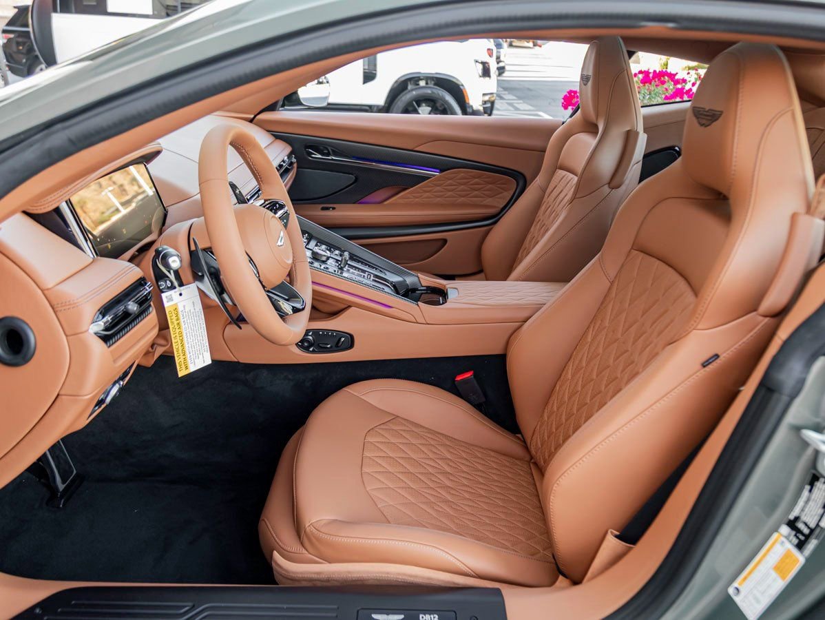 Used 2026 Aston Martin DB12 Coupe RWD image 13