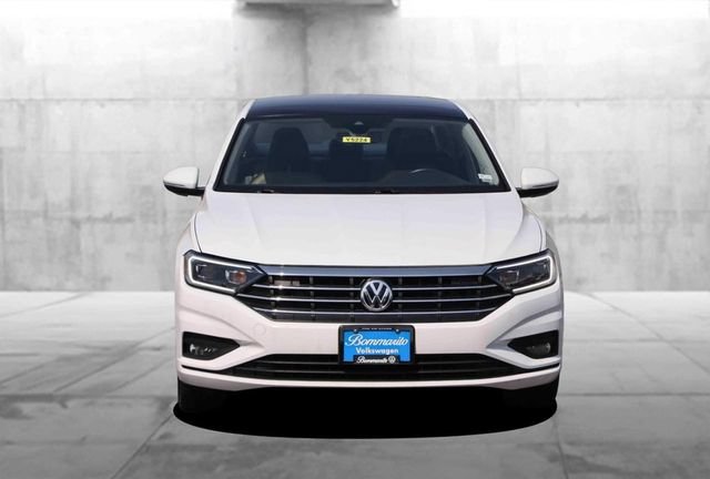 Used 2019 Volkswagen Jetta SEL Premium FWD image 4