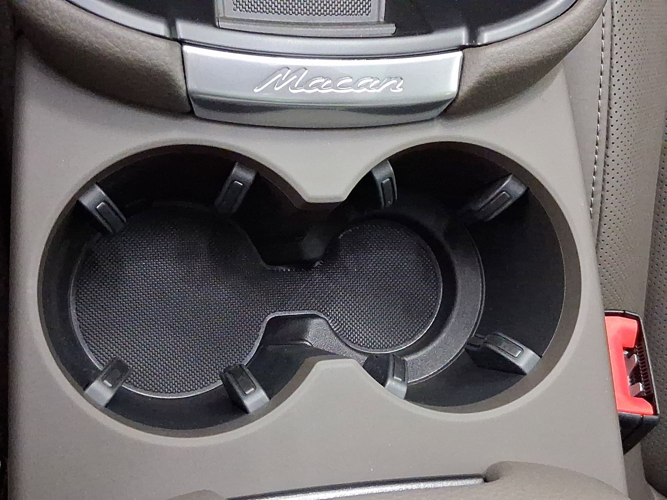 Used 2026 Porsche Macan image 29