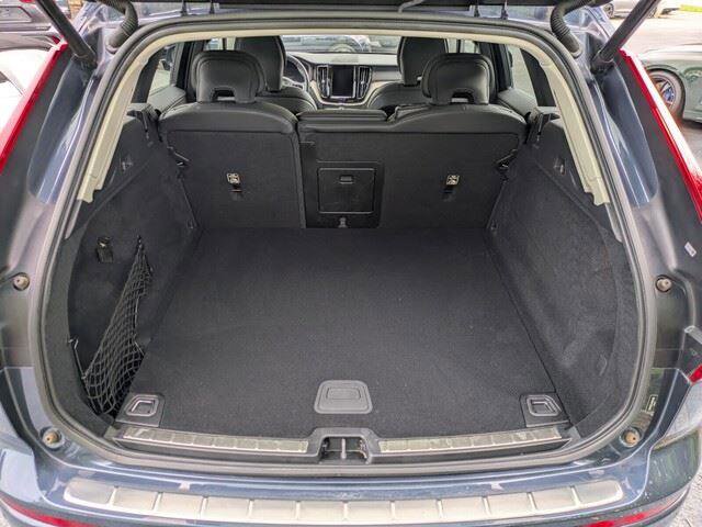 Used 2022 Volvo XC60 B6 Inscription w/ Advanced Package image 17