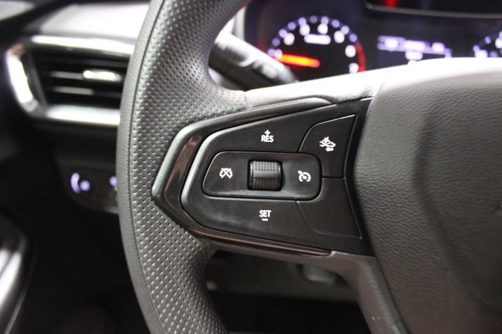 Used 2022 Chevrolet TrailBlazer LT AWD/4WD image 35