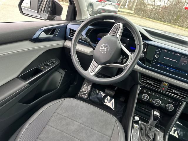 Used 2024 Volkswagen Taos SE image 20