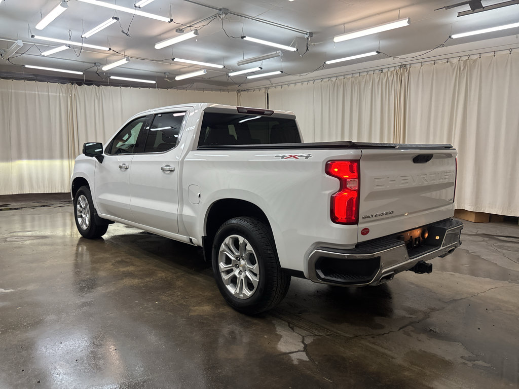 Used 2024 Chevrolet Silverado 1500 LTZ AWD/4WD image 9