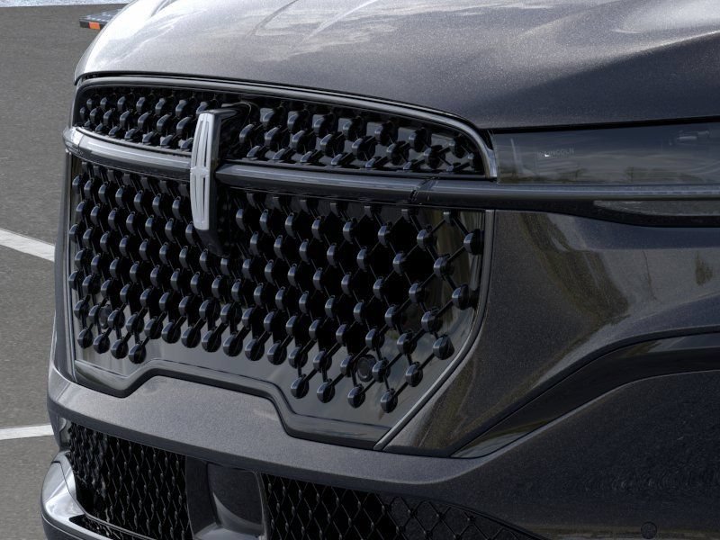 New 2026 Lincoln Nautilus Reserve w/ Jet Appearance Package AWD/4WD image 17