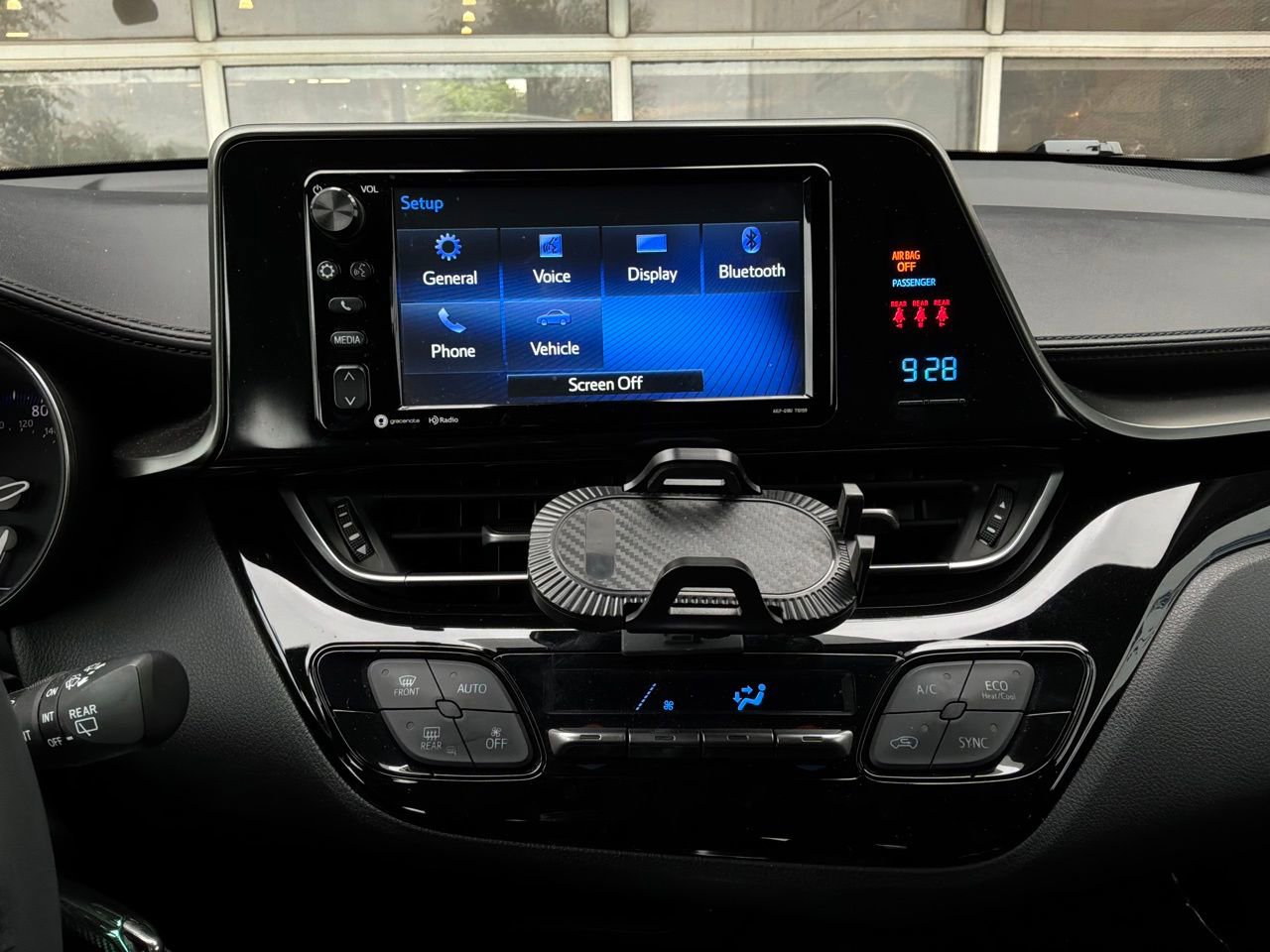 Used 2018 Toyota C-HR XLE FWD image 22