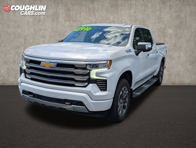 Used 2024 Chevrolet Silverado 1500 High Country w/ Technology Package AWD/4WD image 3