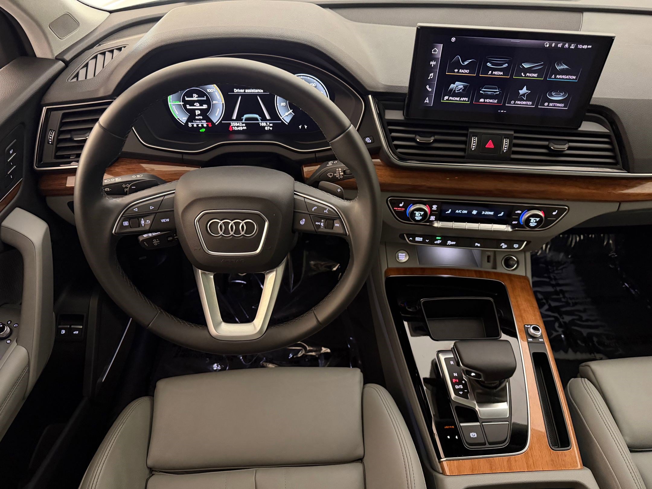 Certified 2023 Audi Q5 e Premium Plus w/ Premium Plus Package AWD/4WD image 29