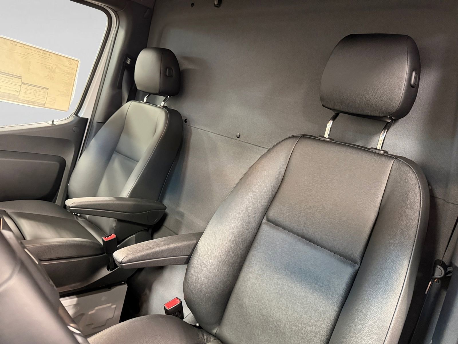 Used 2024 Mercedes-Benz eSprinter 170 Cargo w/ Dashboard Charging Package image 21