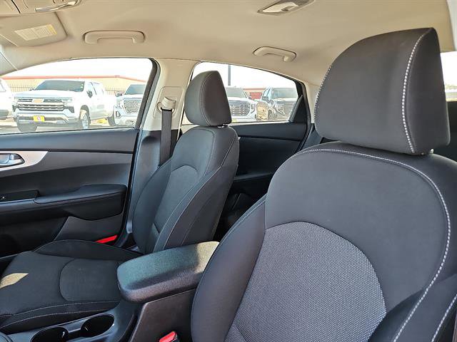 Used 2022 Kia Forte Sedan image 11