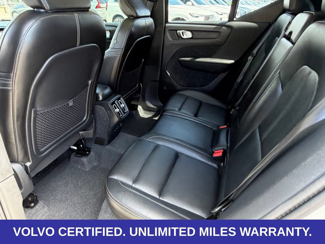 Certified 2026 Volvo XC40 B5 Plus AWD/4WD image 27