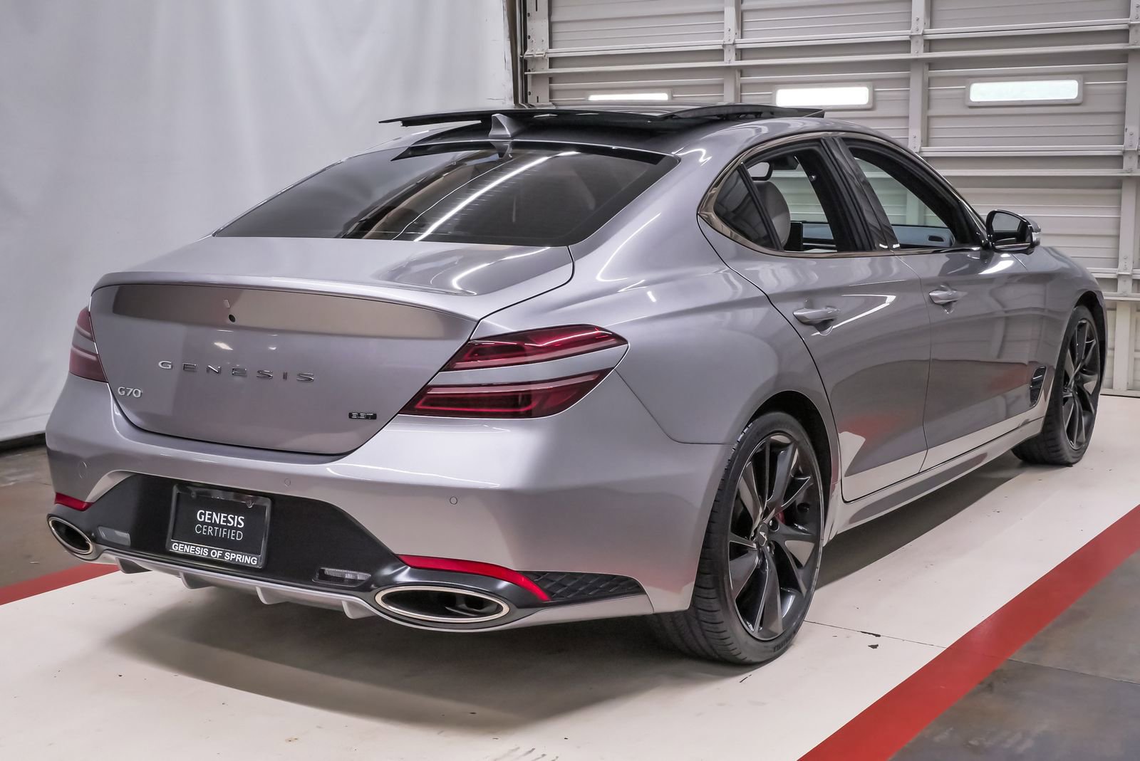 Certified 2022 Genesis G70 3.3T RWD image 6