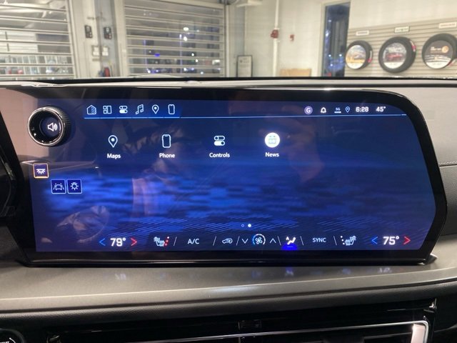 New 2026 Chevrolet Traverse LT w/ Driver Confidence Package image 21