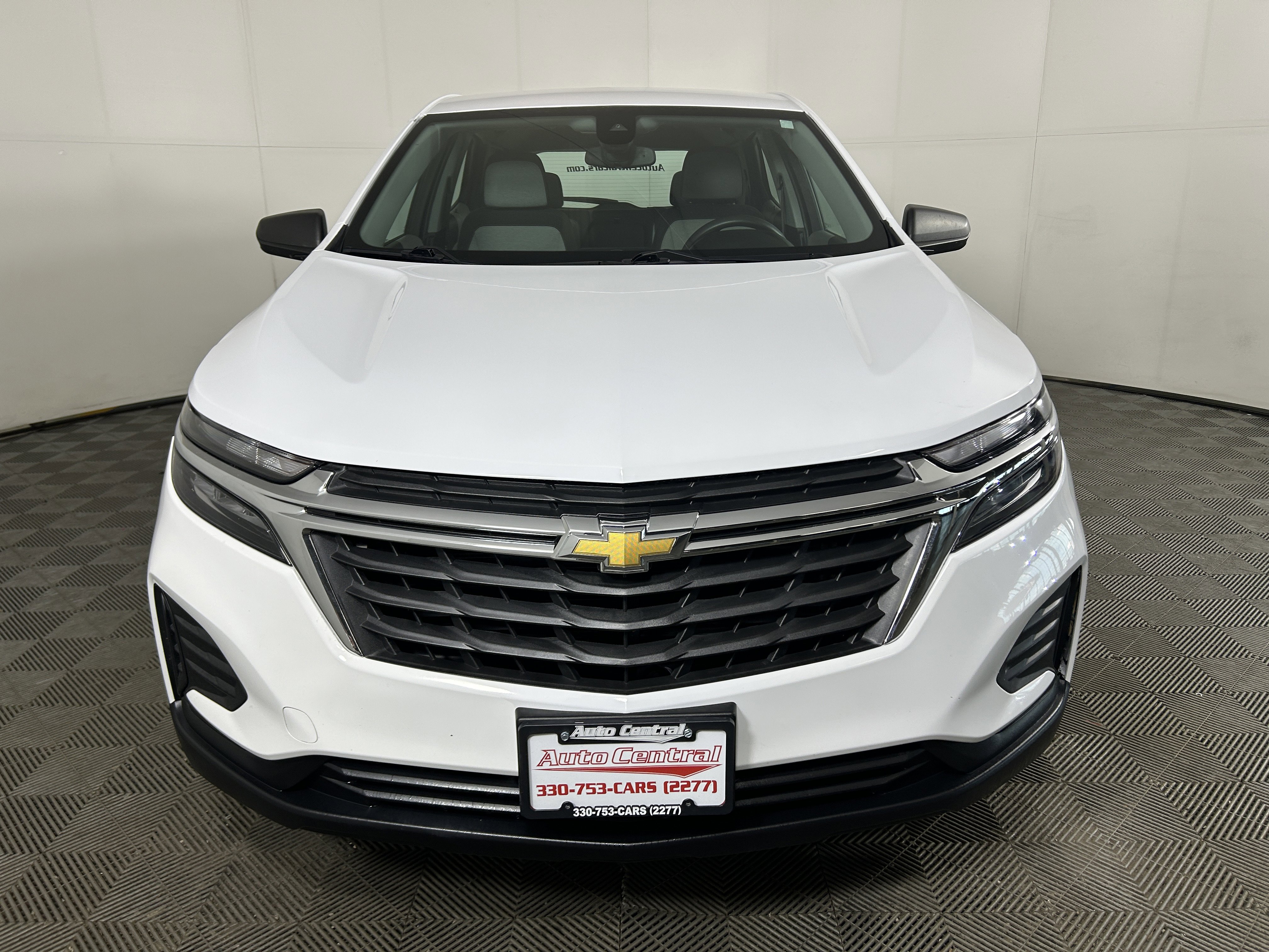 Used 2023 Chevrolet Equinox LS AWD/4WD image 8