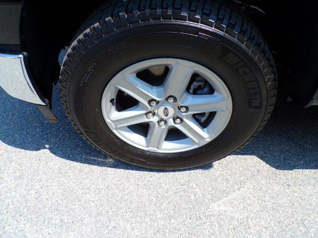 Certified 2025 Ford F150 XLT w/ Equipment Group 302A MID AWD/4WD image 4
