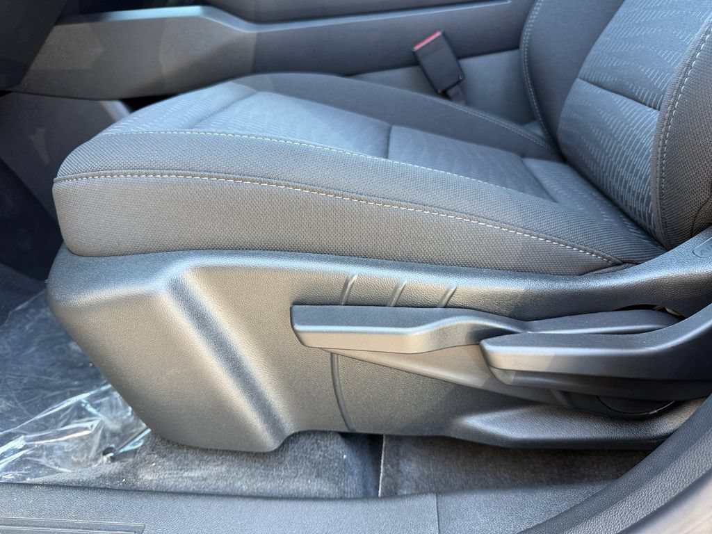 New 2027 Chevrolet Equinox LT w/ Safety and Technology Package AWD/4WD image 10