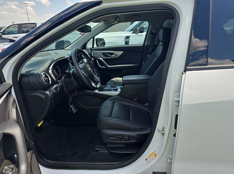 Used 2024 Chevrolet Blazer LT FWD image 5