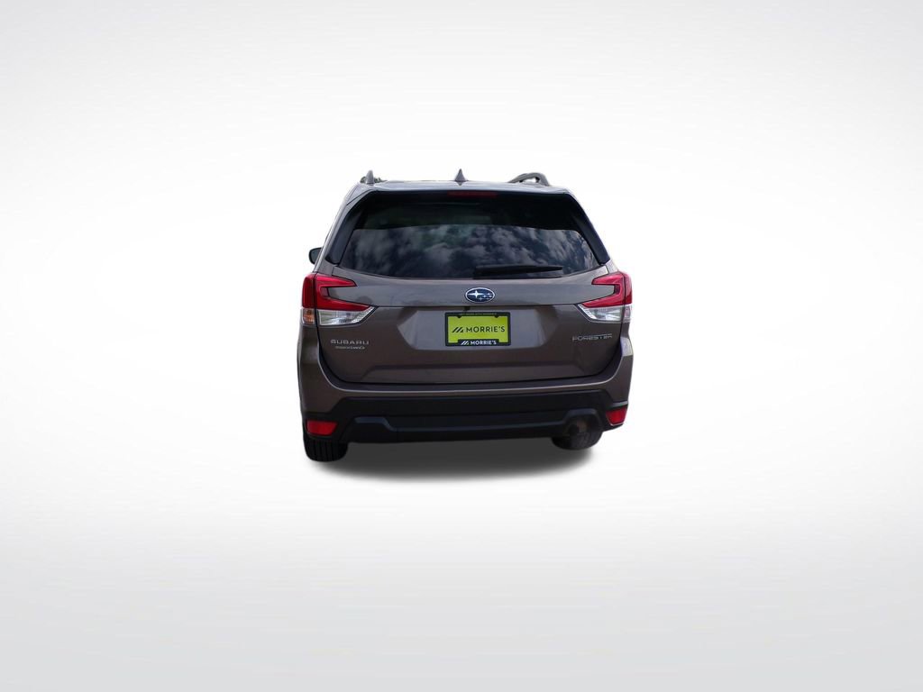 Used 2022 Subaru Forester Premium AWD/4WD image 5